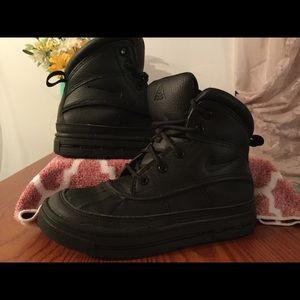 Black Nike ACG Boots
